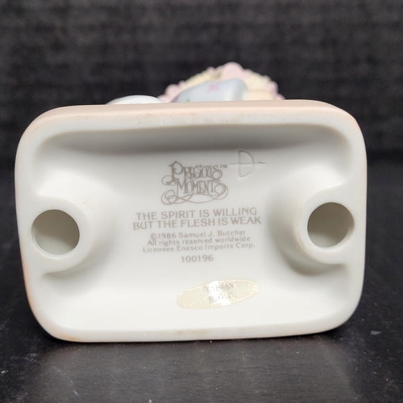 1986 Precious Moments The Spirit Is Willing But The Flesh Is Weak #100196 - Picture 9 of 10